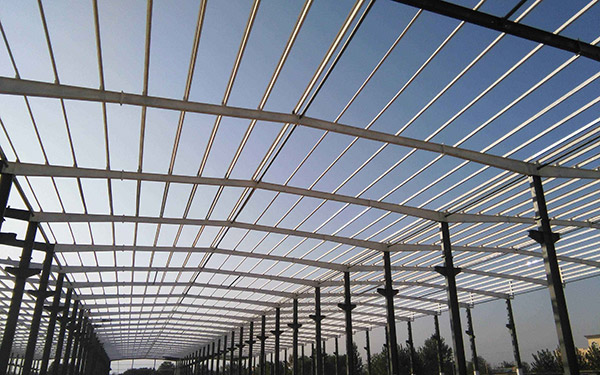 長(zhǎng)春鋼結(jié)構(gòu)加工對(duì)鋼構(gòu)件的預(yù)制作用有哪些？